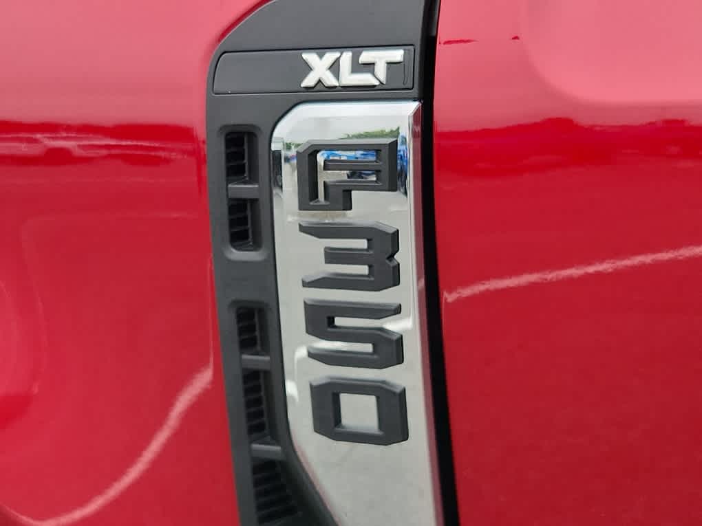 2025 Ford F-350 Super Duty XLT - Photo 15