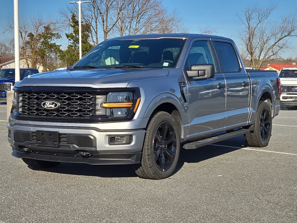 2025 Ford F-150 STX's photo
