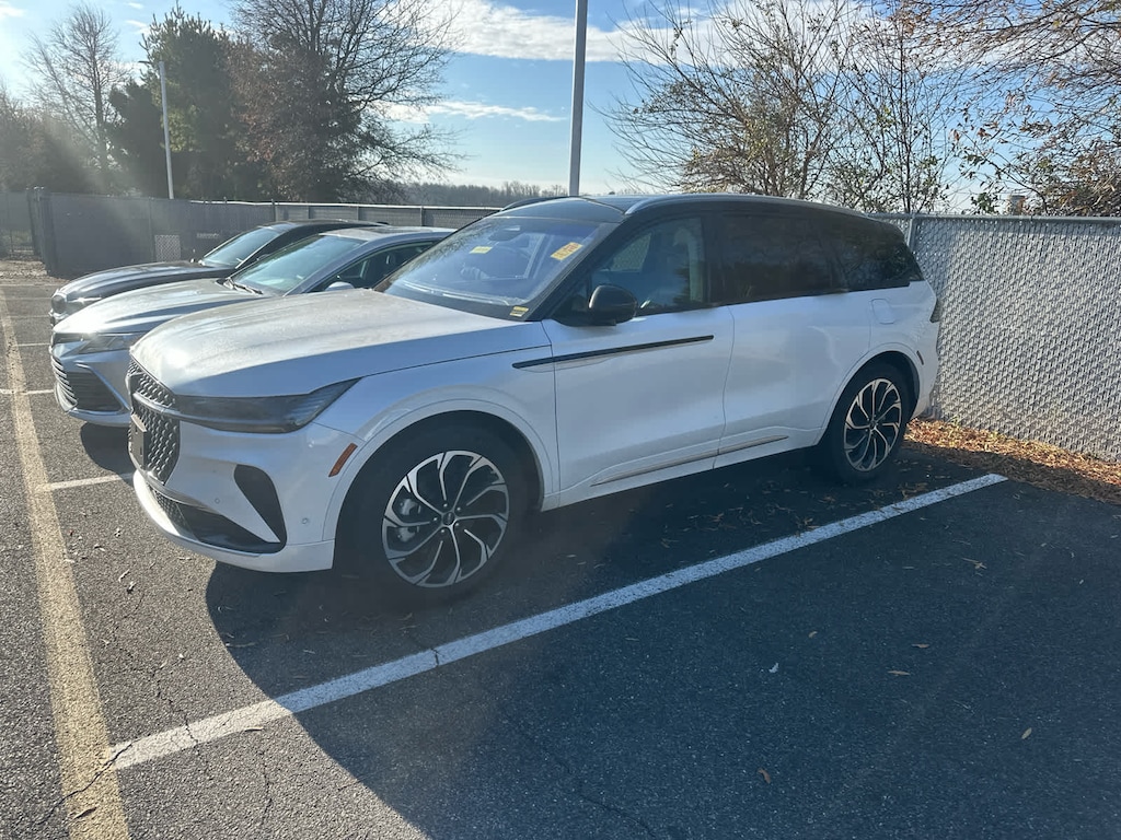 Certified 2024 Lincoln Nautilus Reserve SUV