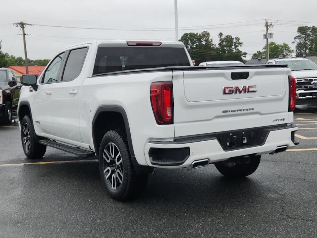 Certified 2022 GMC Sierra 1500 Limited AT4 4WD Crew Cab 147 Truck Crew Cab