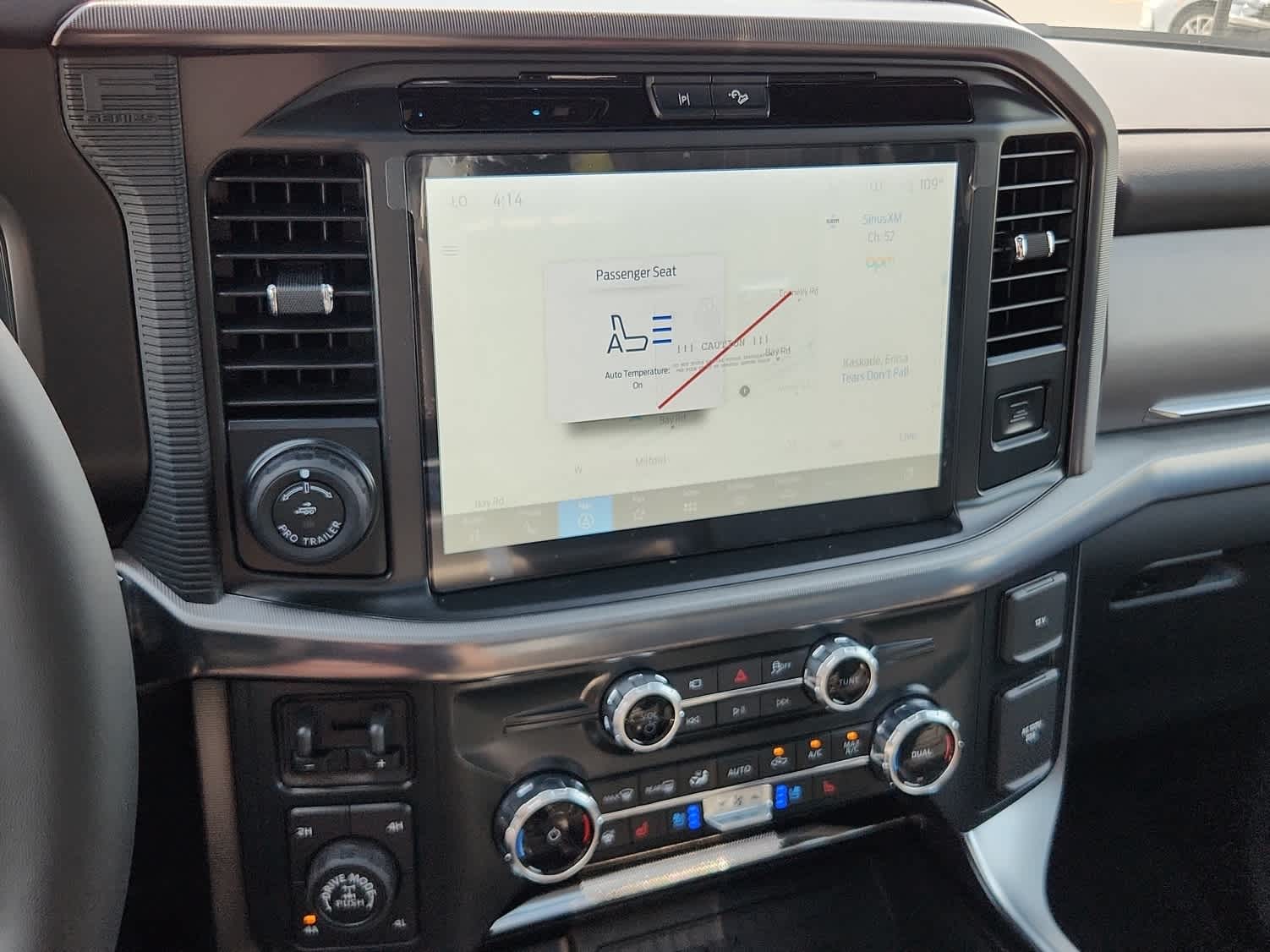 2025 Ford F-150 Platinum - Photo 15