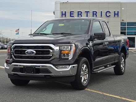 2023 Ford F-150 XLT 4WD Supercab 6.5 Box Truck SuperCab