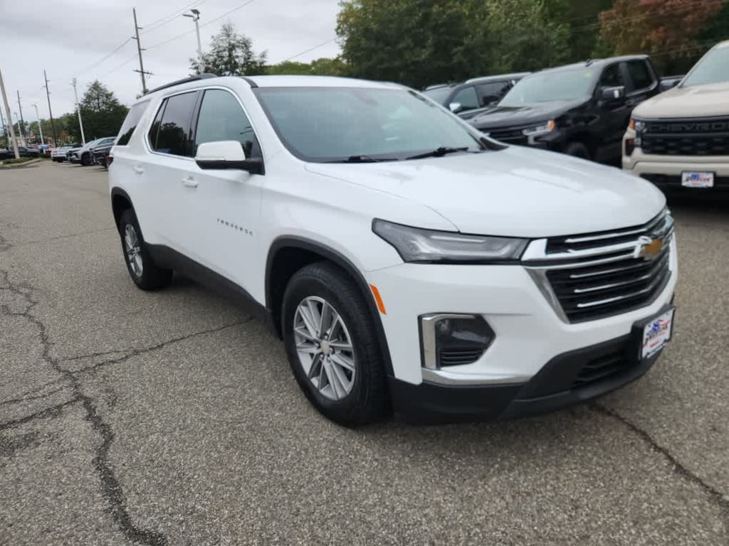 Used 2022 Chevrolet Traverse LT Cloth SUV