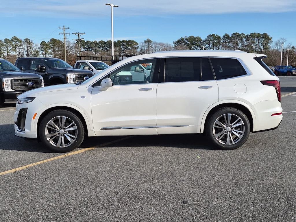 2022 Cadillac XT6 Premium Luxury photo 3