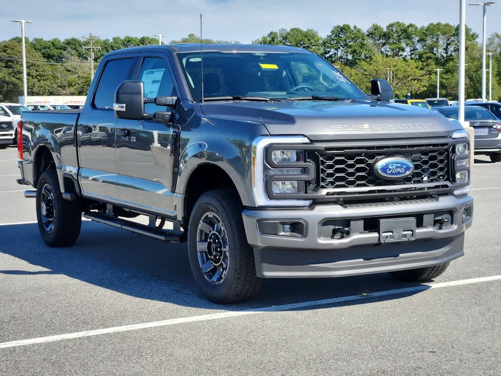 2026 Ford F-250 XL photo 2