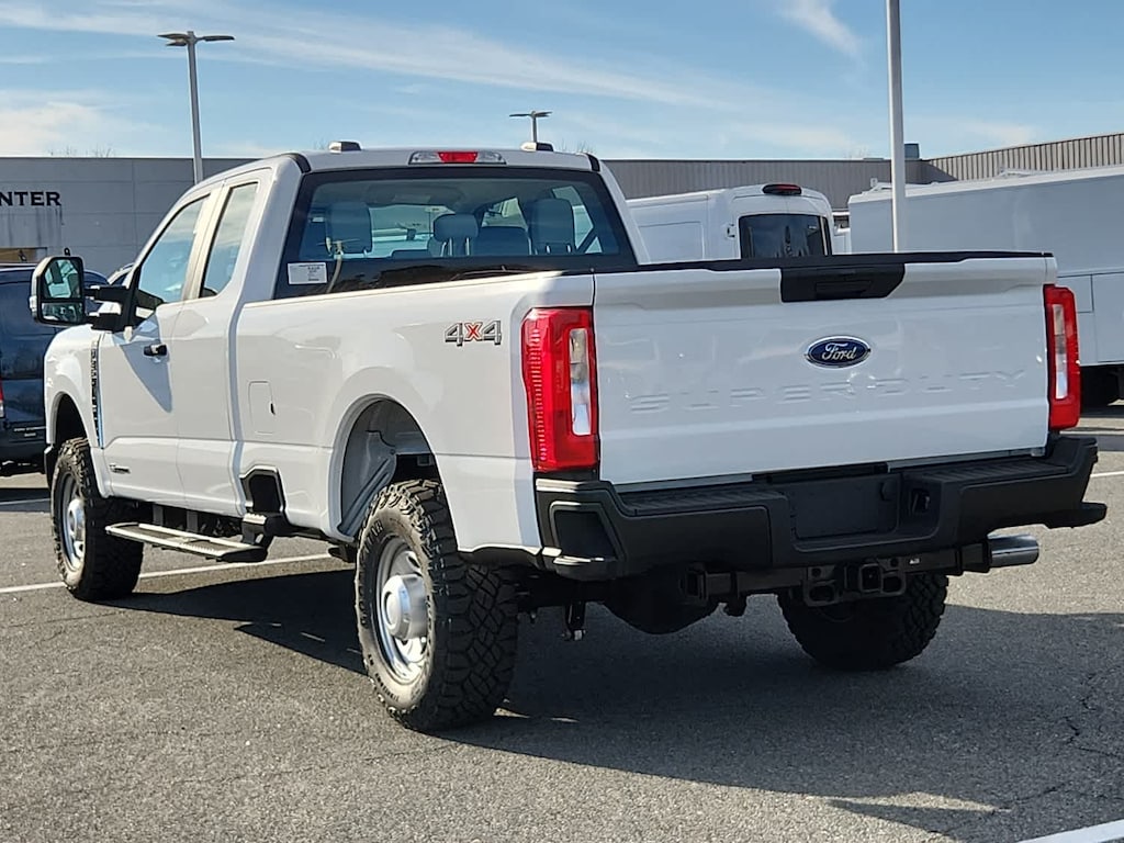 New 2025 Ford Super Duty F-250 SRW XL 4WD Supercab 8 Box 4WD SuperCab 8 Box
