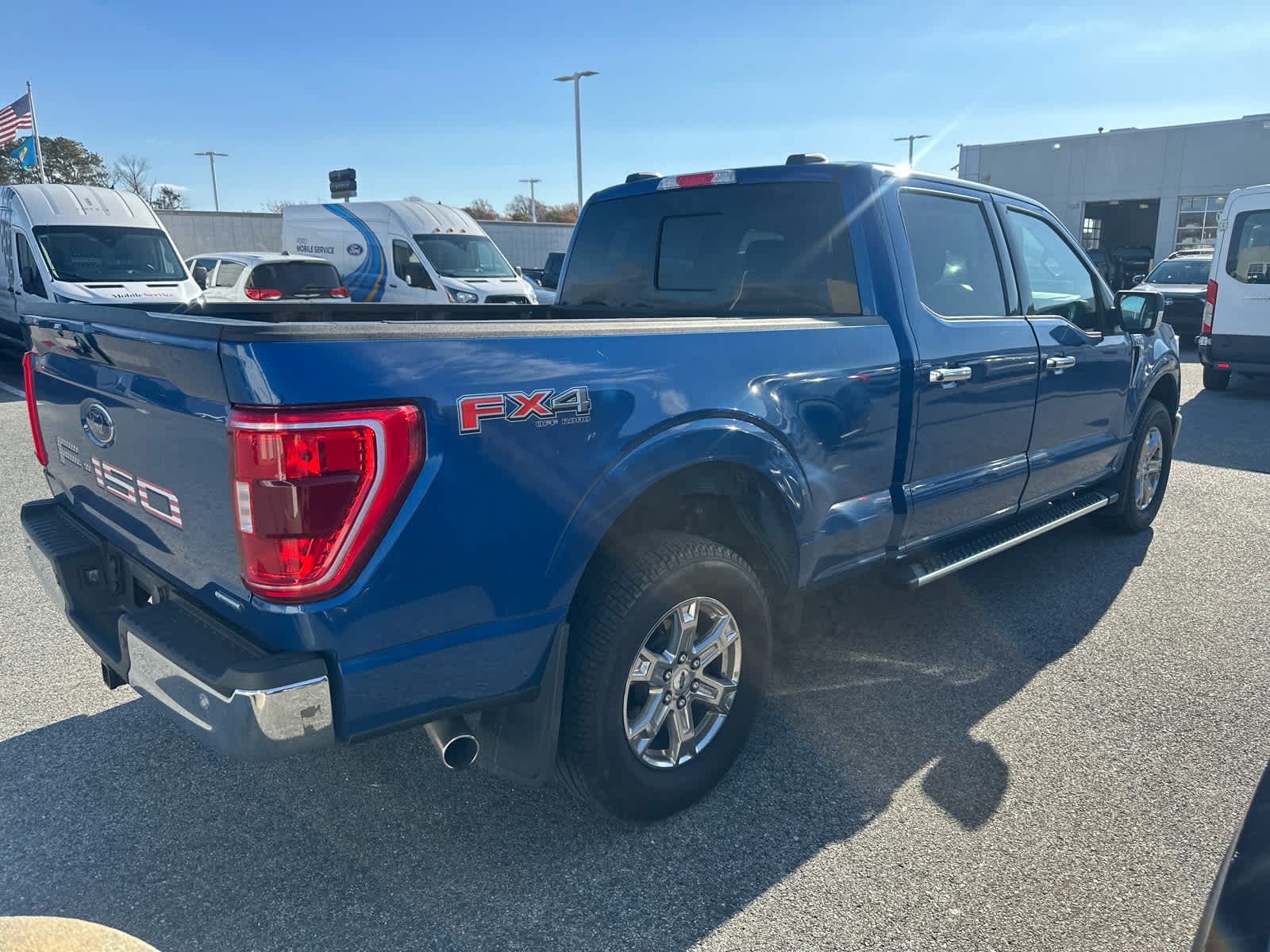 2023 Ford F-150 XLT photo 4