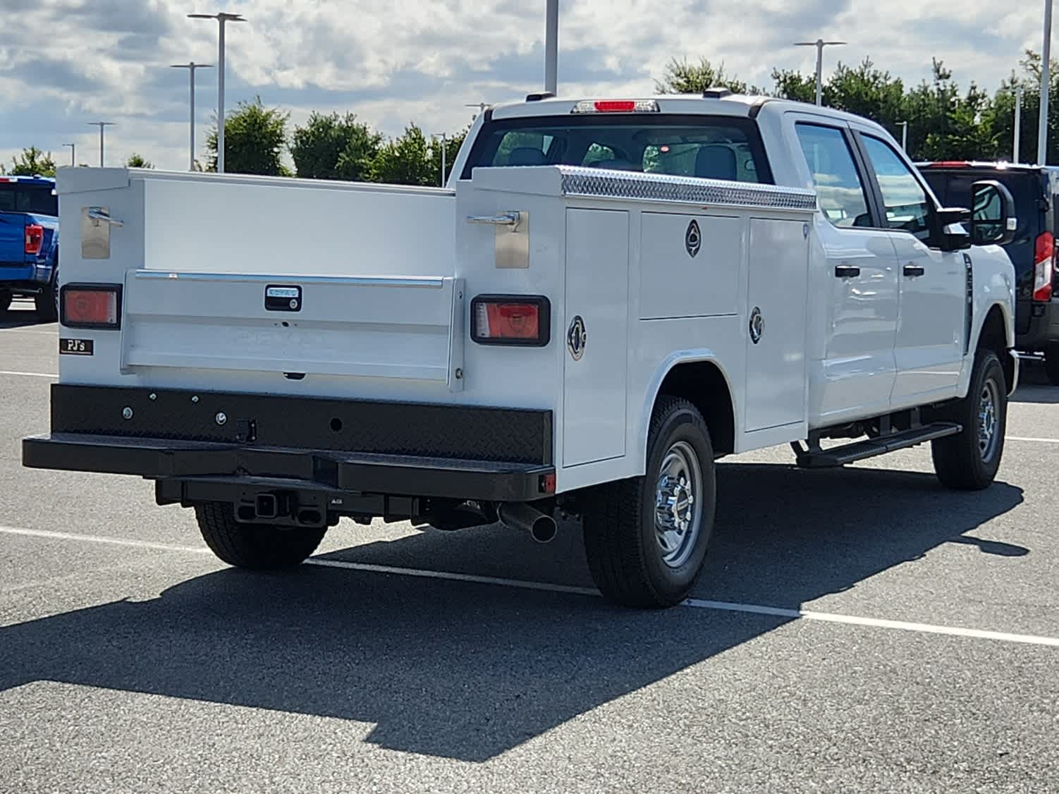 2025 Ford F-250 XL photo 3