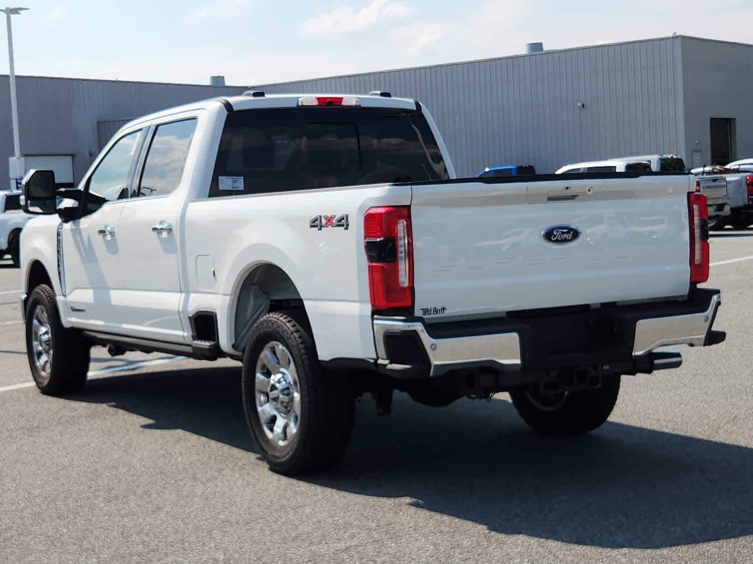 2025 Ford F-250 Lariat photo 4