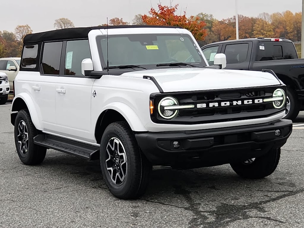 New 2025 Ford Bronco Outer Banks 4x4