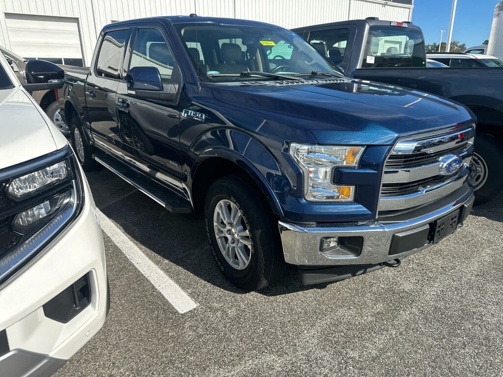 Used 2017 Ford F-150 Lariat 4WD Supercrew 5.5 Box Truck SuperCrew Cab