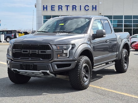 2018 Ford F-150 Raptor 4WD Supercab 5.5 Box Truck SuperCab Styleside