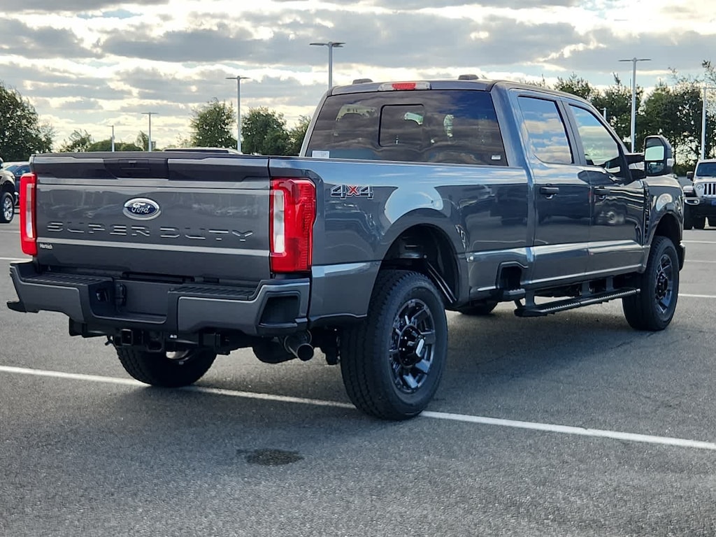 New 2026 Ford Super Duty F-350 SRW
