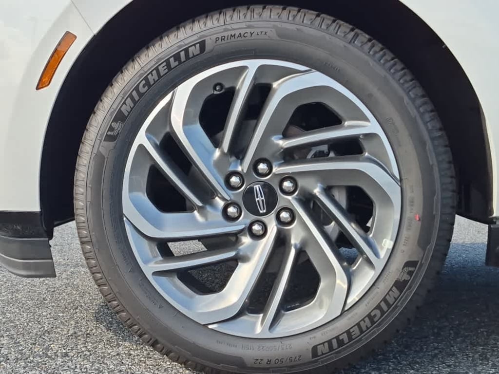 New 2026 Lincoln Navigator Premiere 4x4
