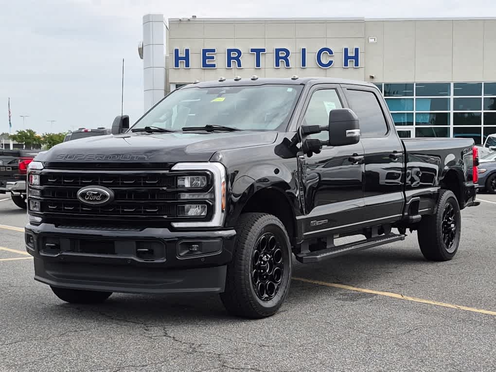 2024 Ford F-250 Lariat 4x4 Crew Cab 8' Box's photo
