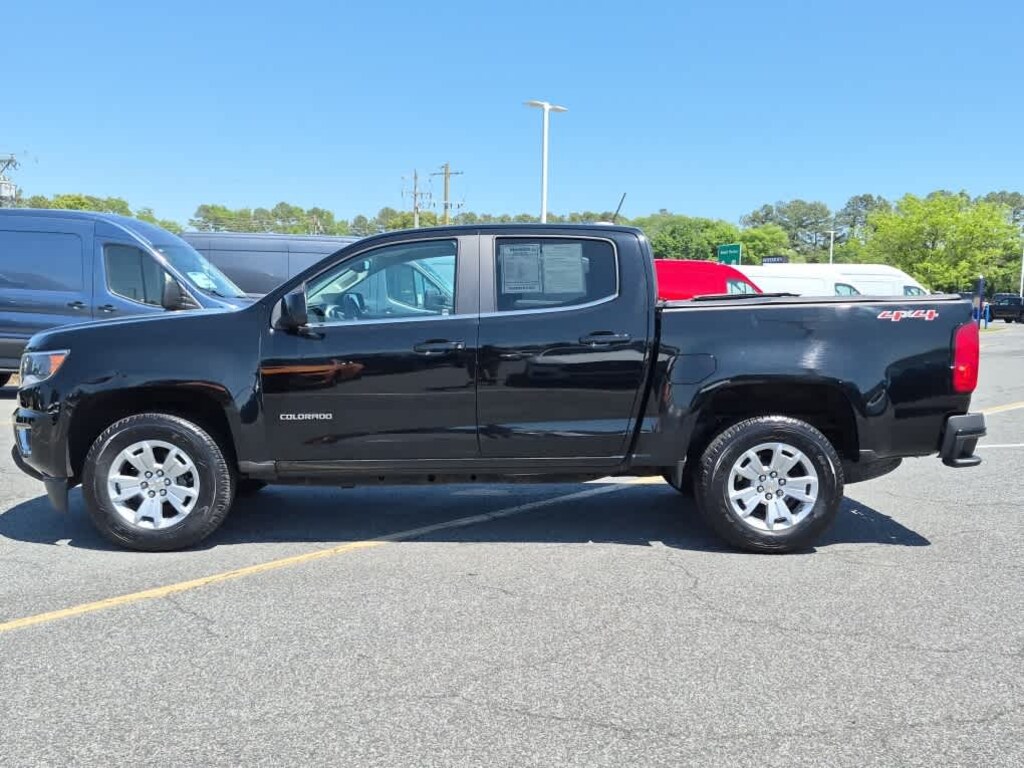 Used 2017 Chevrolet Colorado 4WD LT Crew Cab 128.3 Truck Crew Cab