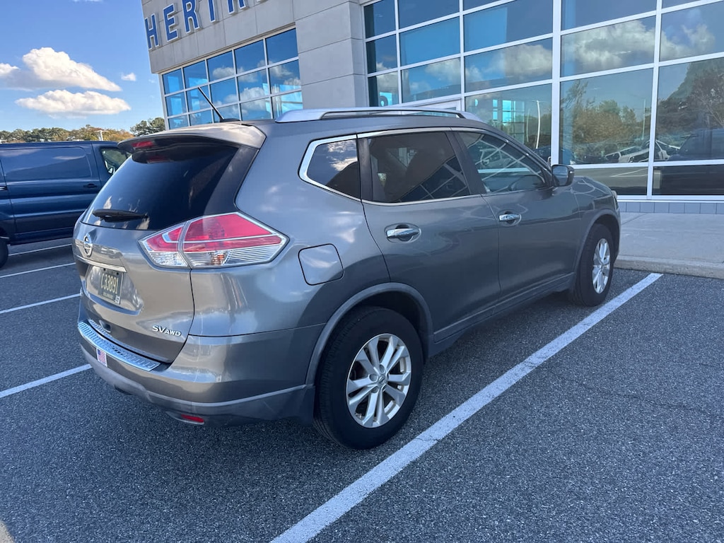 Used 2016 Nissan Rogue SV SUV