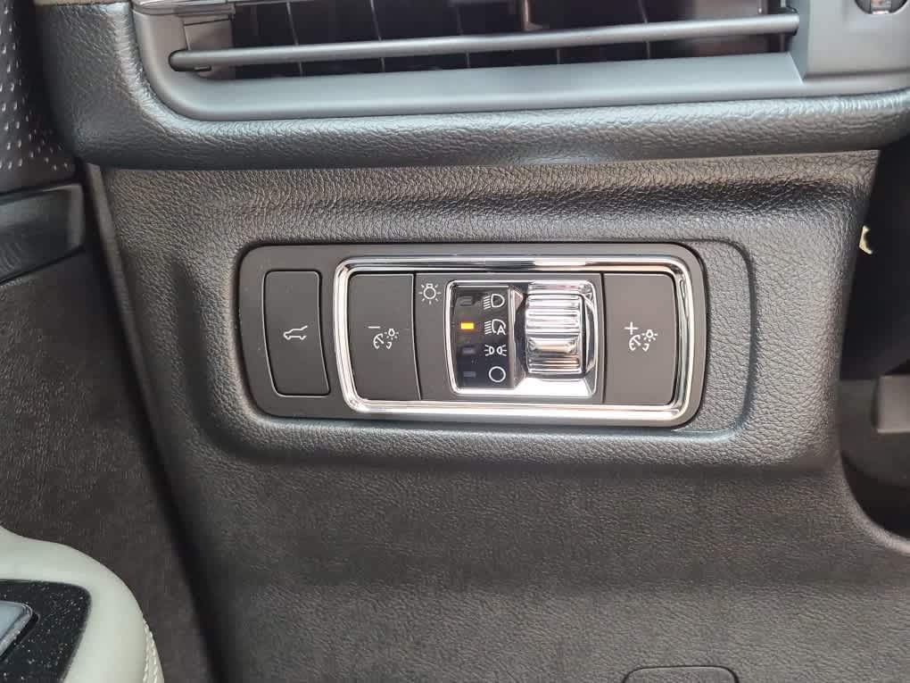 2026 Lincoln Corsair Premiere - Photo 15