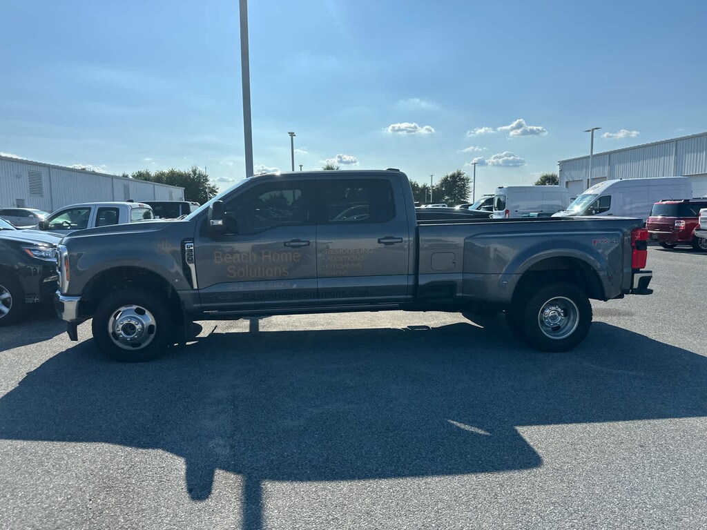 Used 2024 Ford Super Duty F-350 DRW Lariat 4WD Crew Cab 8 Box Truck Crew Cab