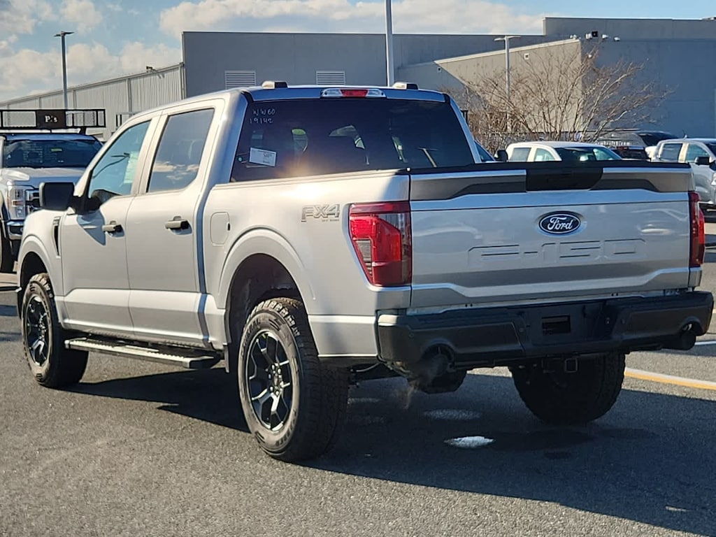 New 2025 Ford F-150 STX 4WD Supercrew 5.5 Box 4WD SuperCrew 5.5 Box