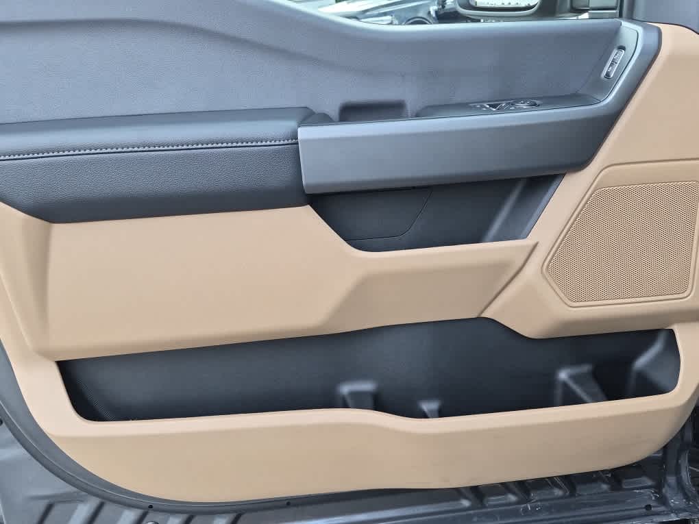 2026 Ford F-350 Super Duty XLT - Photo 7