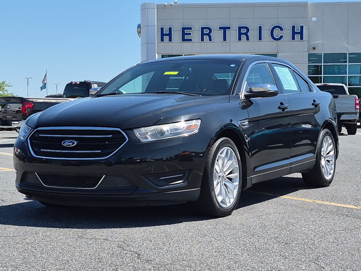 2014 Ford Taurus Limited FWD's photo