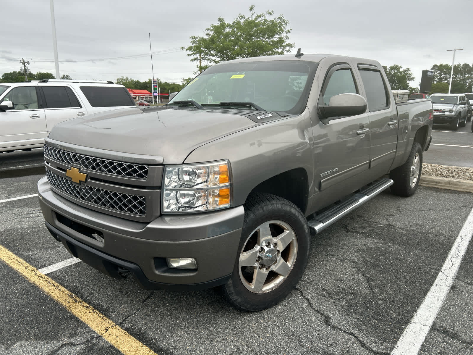 2012 Chevrolet Silverado HD 1LT 4WD Crew Cab SWB's photo