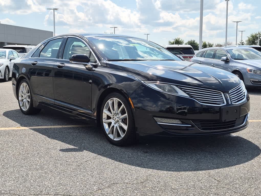 Used 2016 Lincoln MKZ Base with VIN 3LN6L2J92GR630120 for sale in Milford, DE