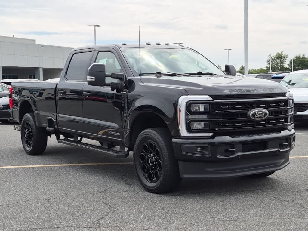 Used 2024 Ford Super Duty F-250 Pickup Lariat 4WD Crew Cab 6.75 Box Truck Crew Cab