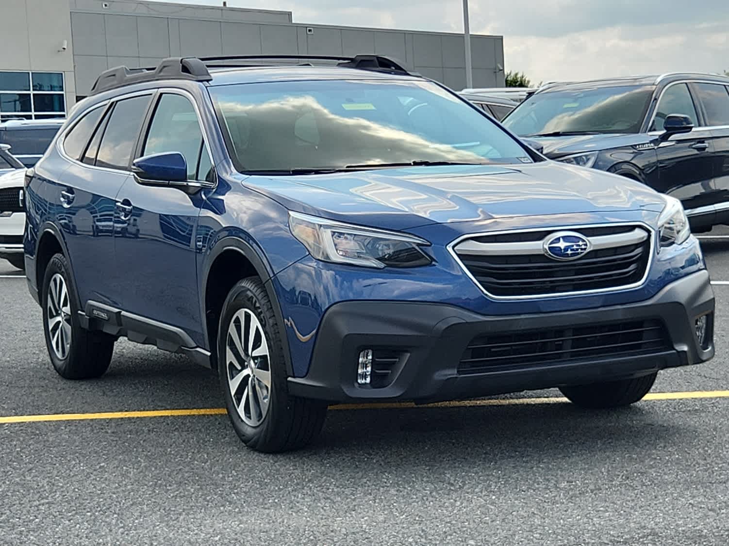 Used 2020 Subaru Outback Premium with VIN 4S4BTACC7L3149631 for sale in Milford, DE