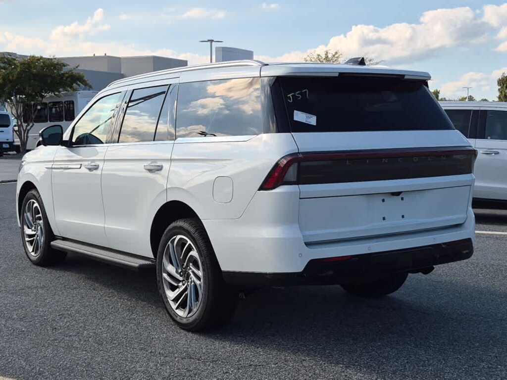 New 2026 Lincoln Navigator Premiere 4x4
