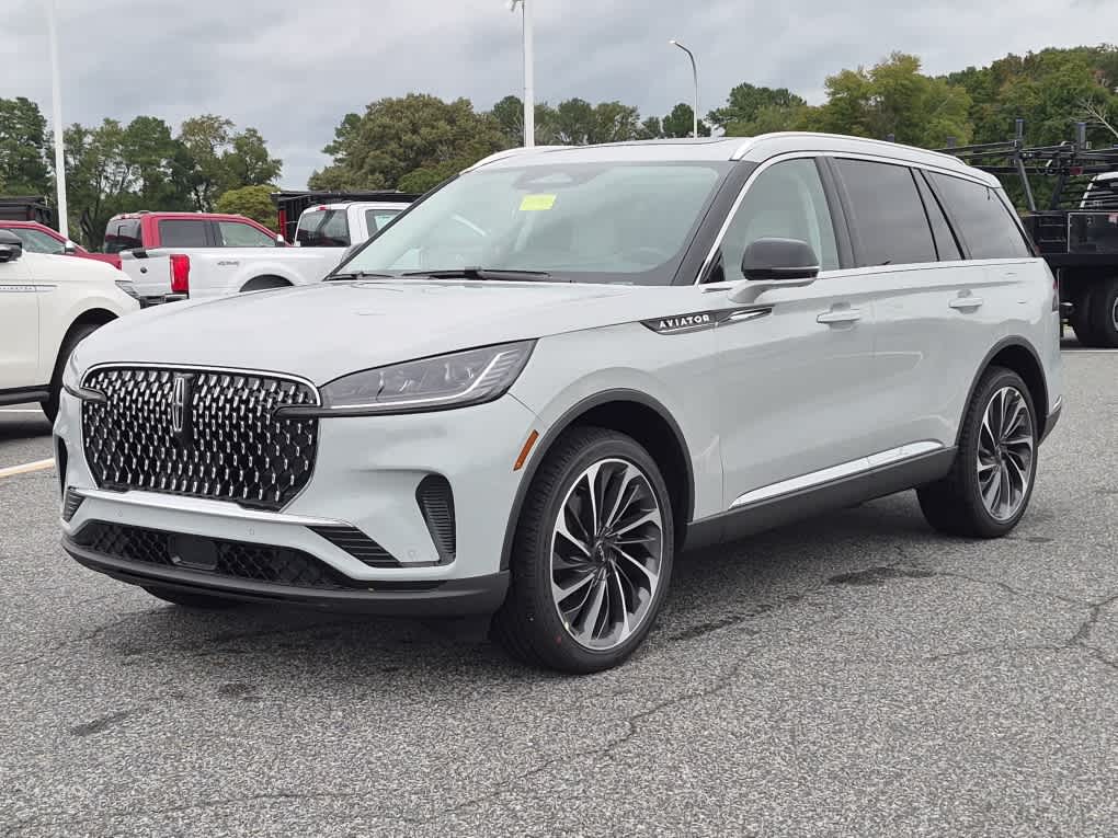 2027 Lincoln Aviator