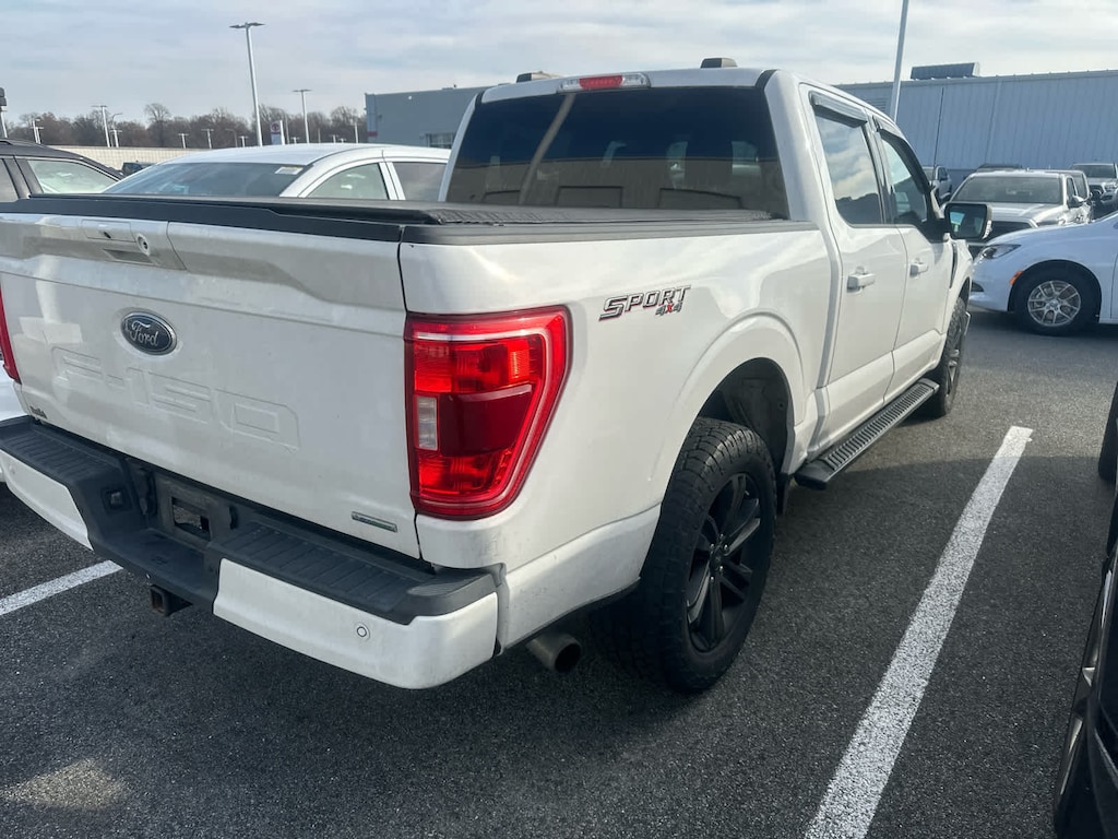 Used 2021 Ford F-150 XLT 4WD Supercrew 5.5 Box Truck SuperCrew Cab