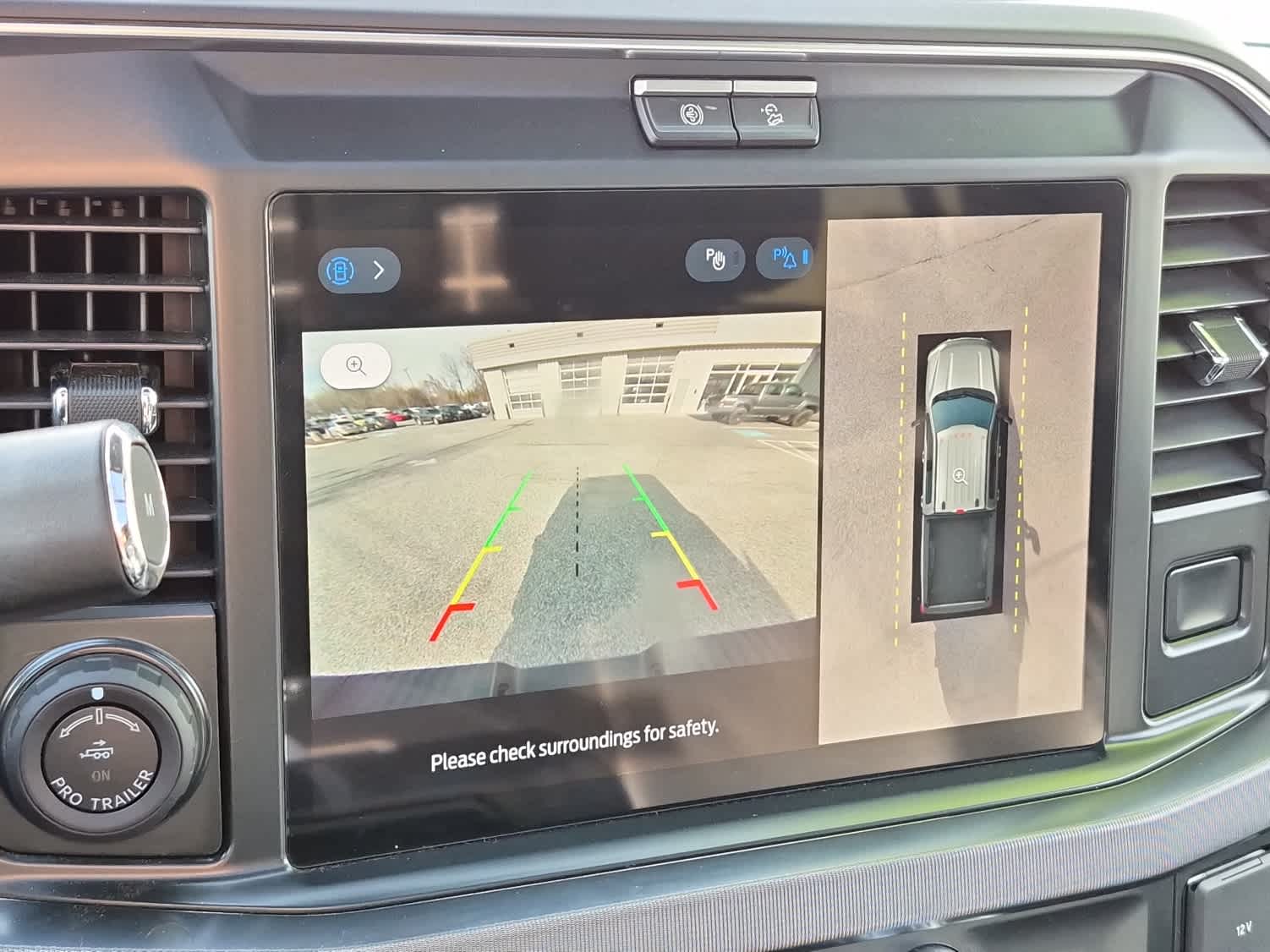 2025 Ford F-250 Super Duty Platinum - Photo 15