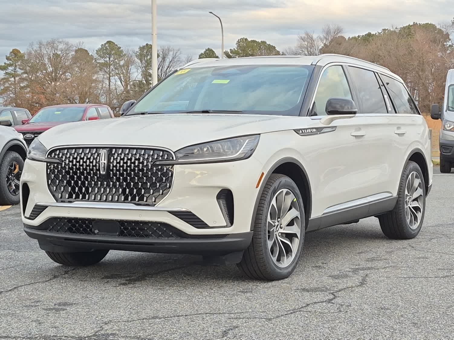 2026 Lincoln Aviator Premiere's photo