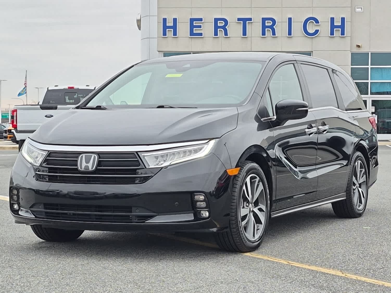 2024 Honda Odyssey Touring's photo