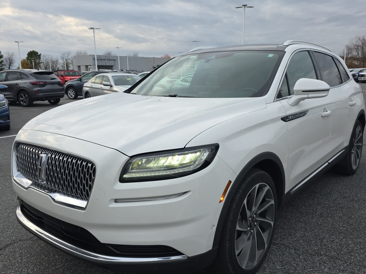 2022 Lincoln Nautilus Reserve's photo