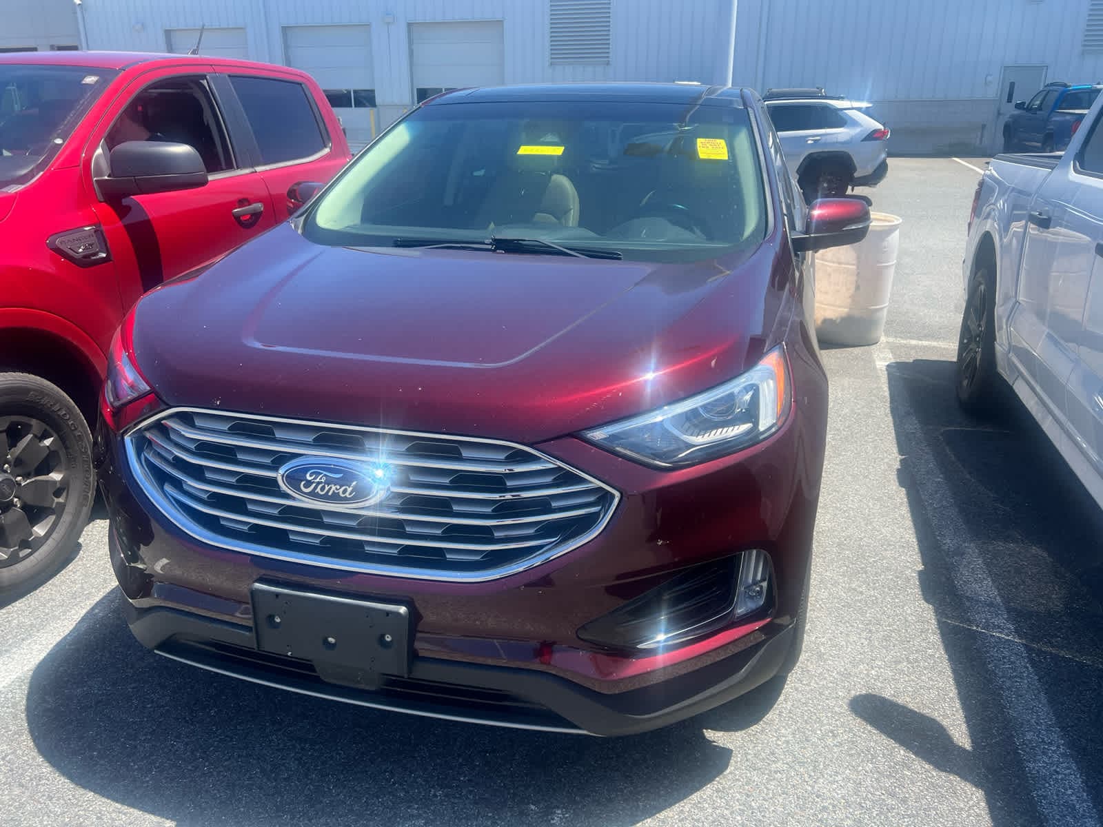 2019 Ford Edge SEL's photo