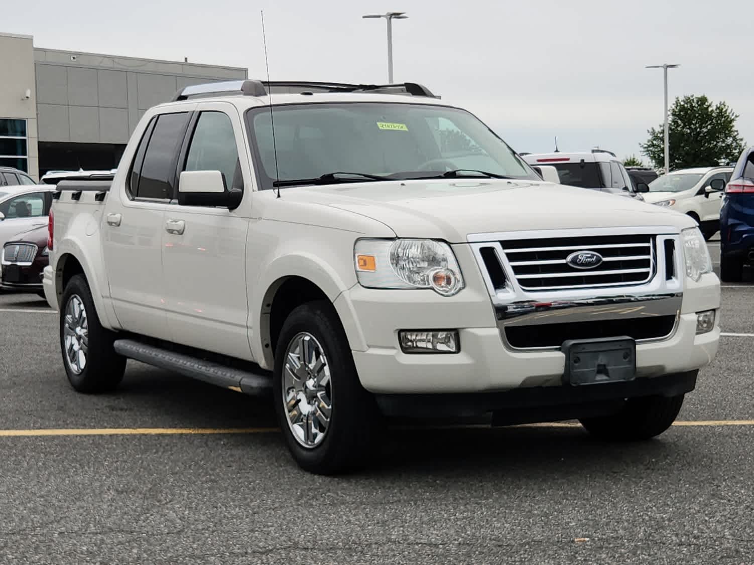 Used 2010 Ford Explorer Sport Trac Limited with VIN 1FMEU5DE3AUF02679 for sale in Milford, DE