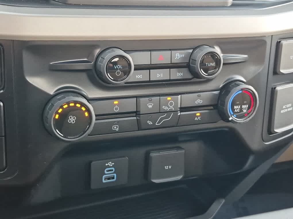 2026 Ford F-350 Super Duty XLT - Photo 12