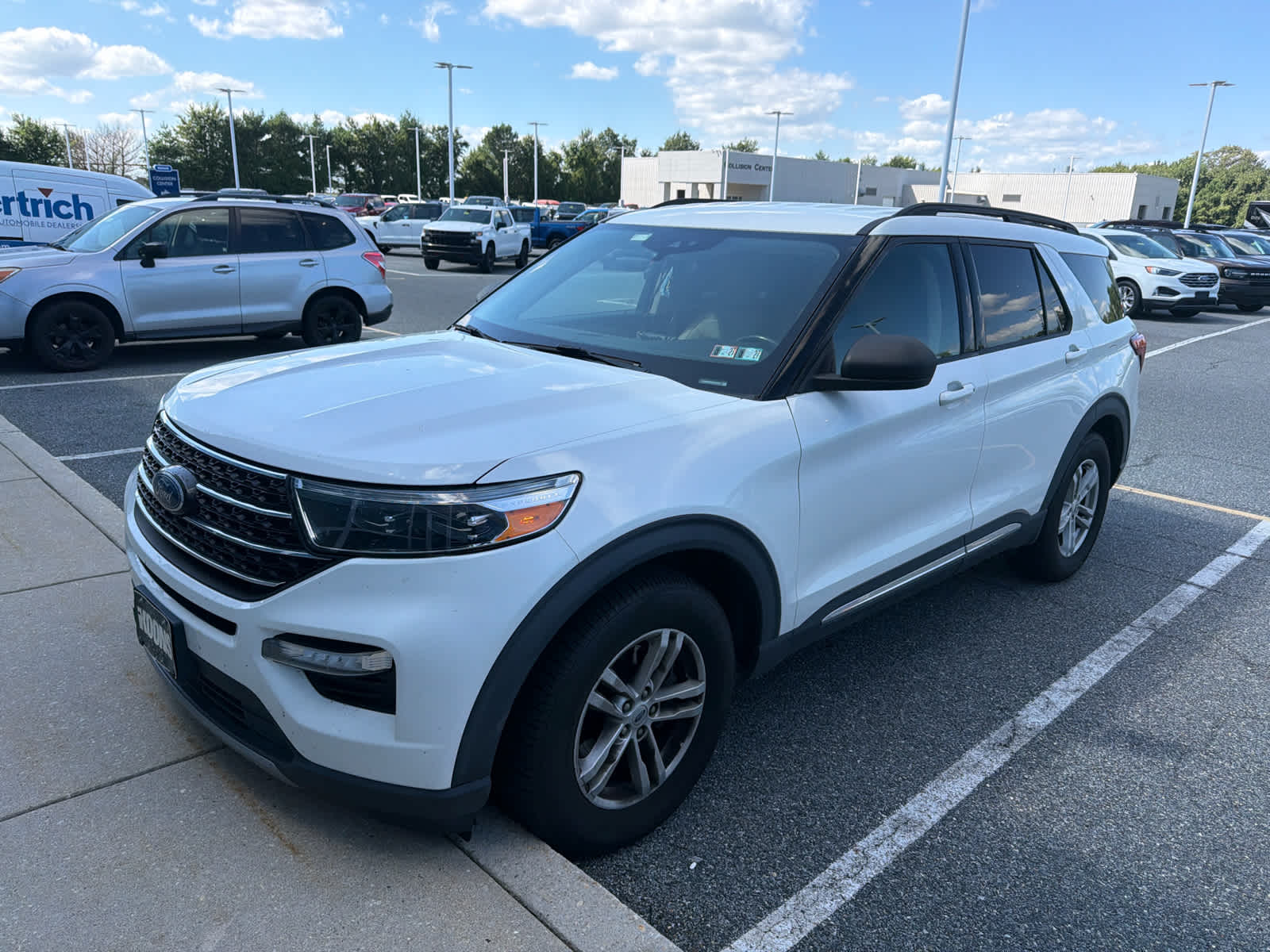 Star White Metallic Tri-Coat 2020 Ford Explorer SUV / Crossover All-Wheel Drive Automatic