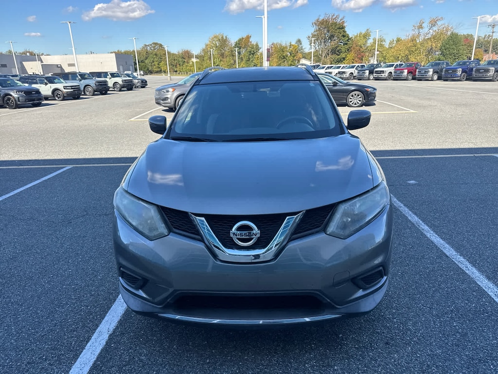 Used 2016 Nissan Rogue SV SUV