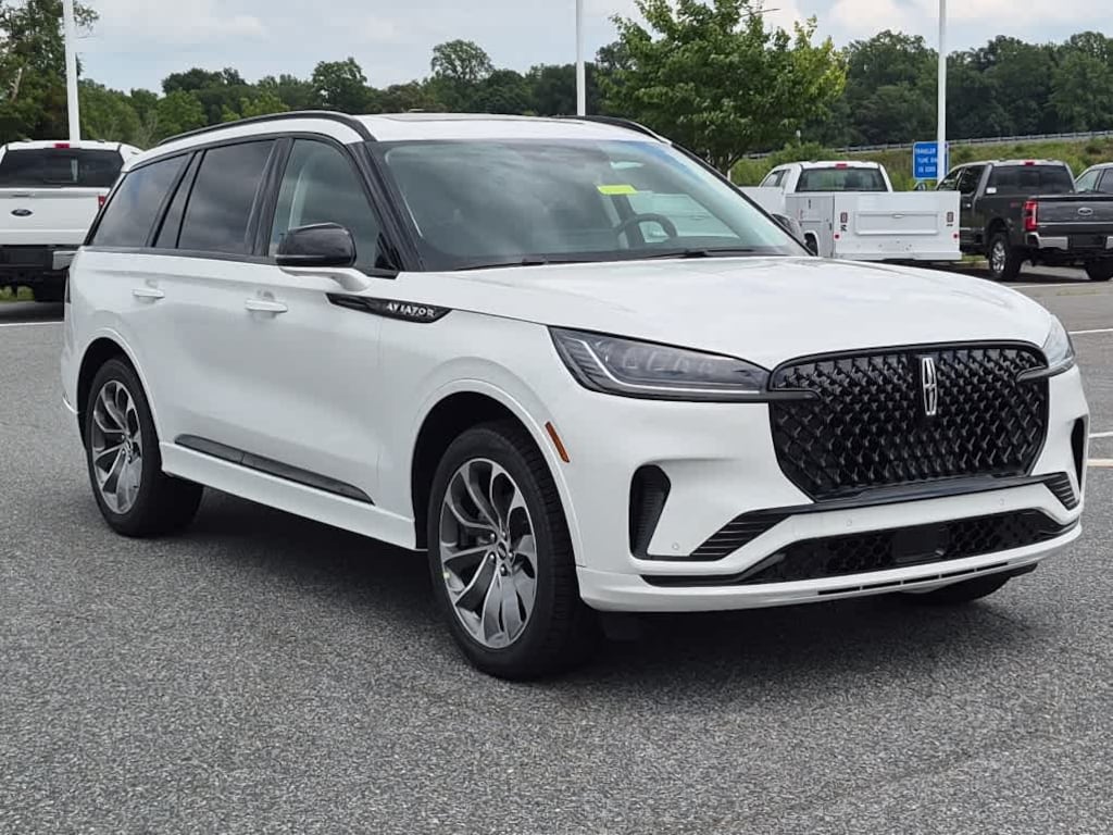 New 2026 Lincoln Aviator Premiere AWD