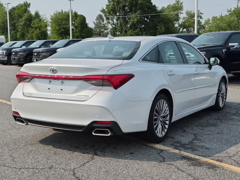 Used 2019 Toyota Avalon Limited Sedan