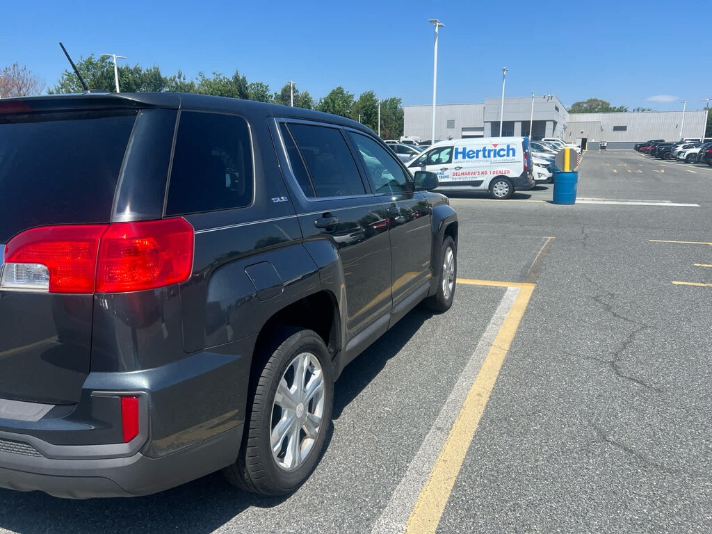 Used 2017 GMC Terrain SLE SUV