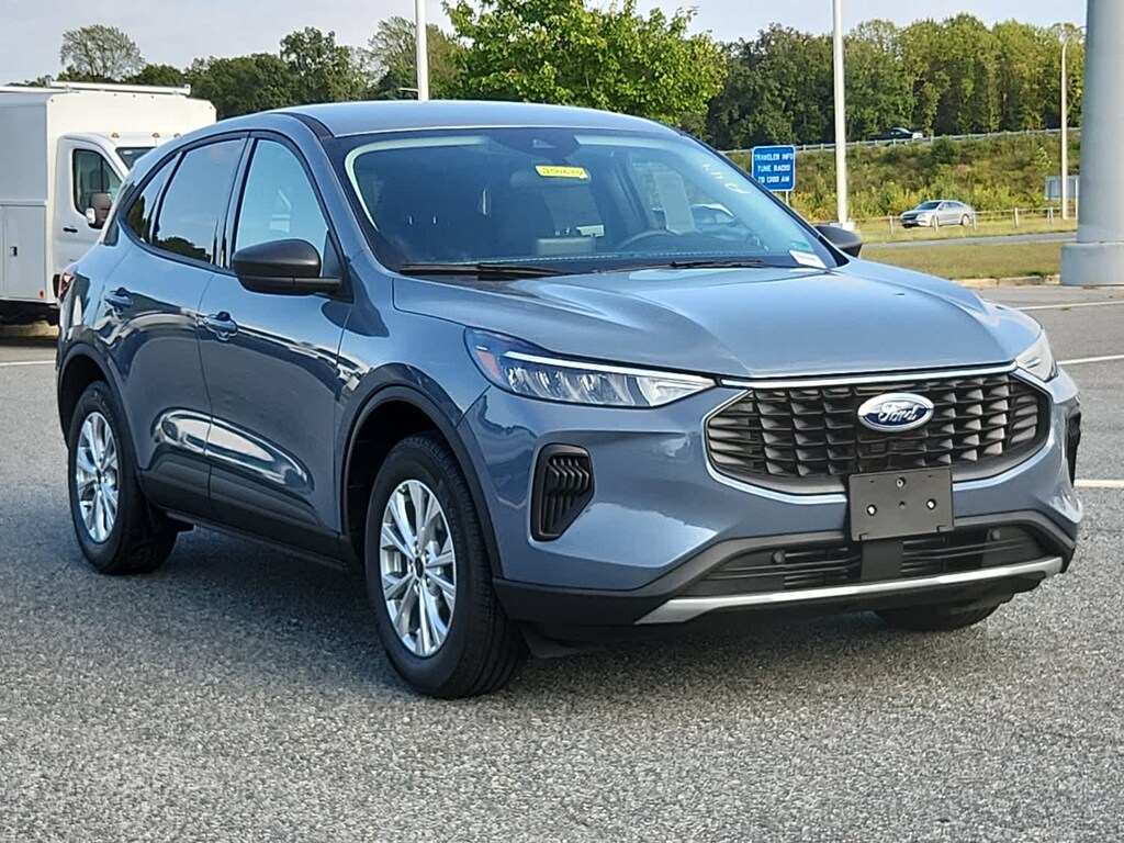 New 2025 Ford Escape Active FWD