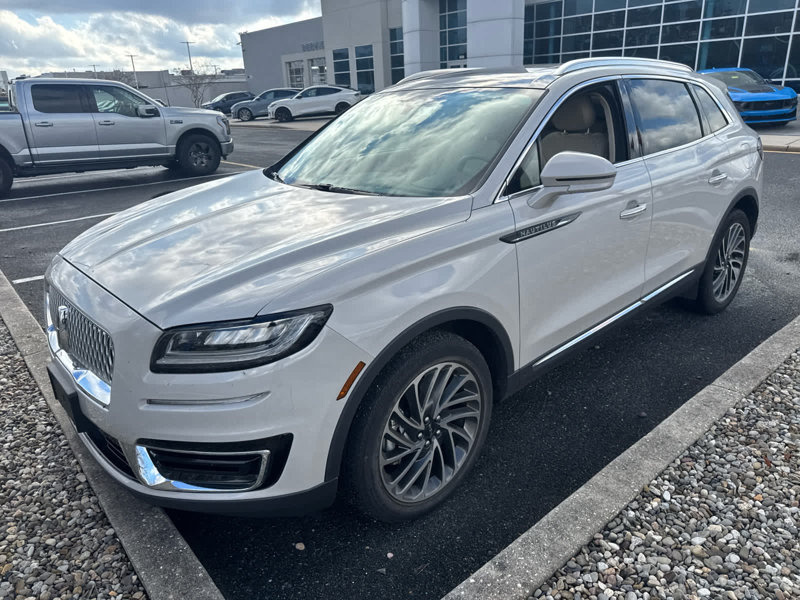 2020 Lincoln Nautilus Reserve