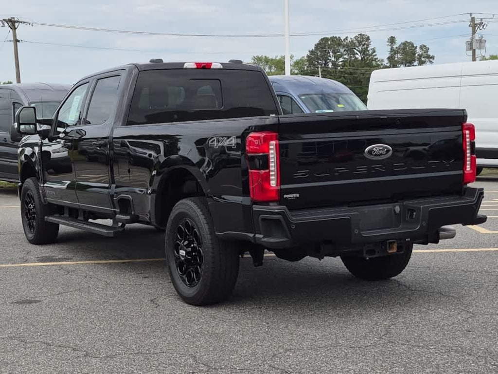 Used 2024 Ford Super Duty F-250 Pickup Lariat 4WD Crew Cab 6.75 Box Truck Crew Cab
