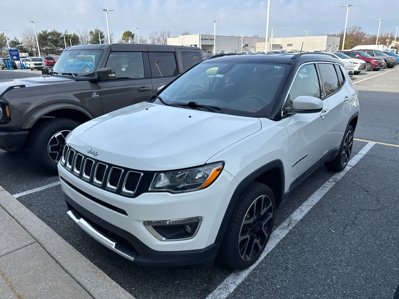 2018 Jeep Compass Limited's photo