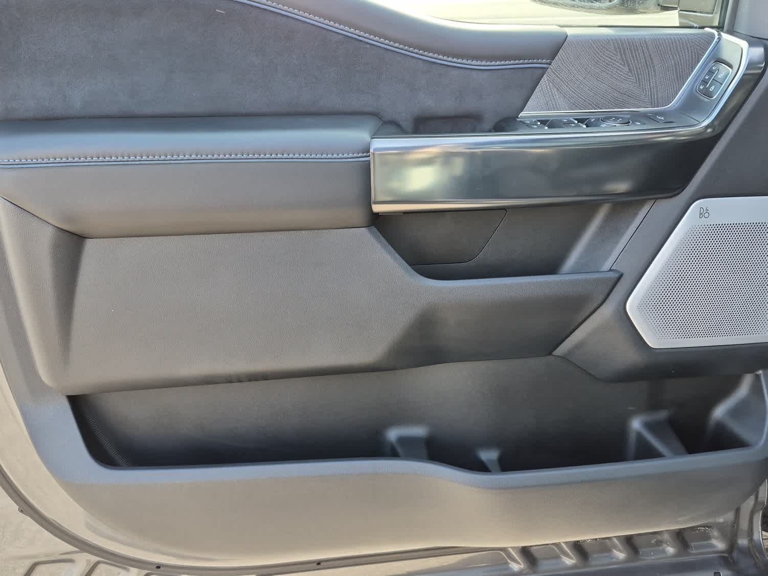 2025 Ford F-250 Super Duty Platinum - Photo 10
